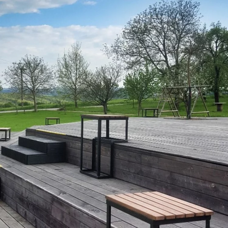 07_bistro_na_kopci_1_etapa_konverze_statku_na_kopci_A_Foto_04